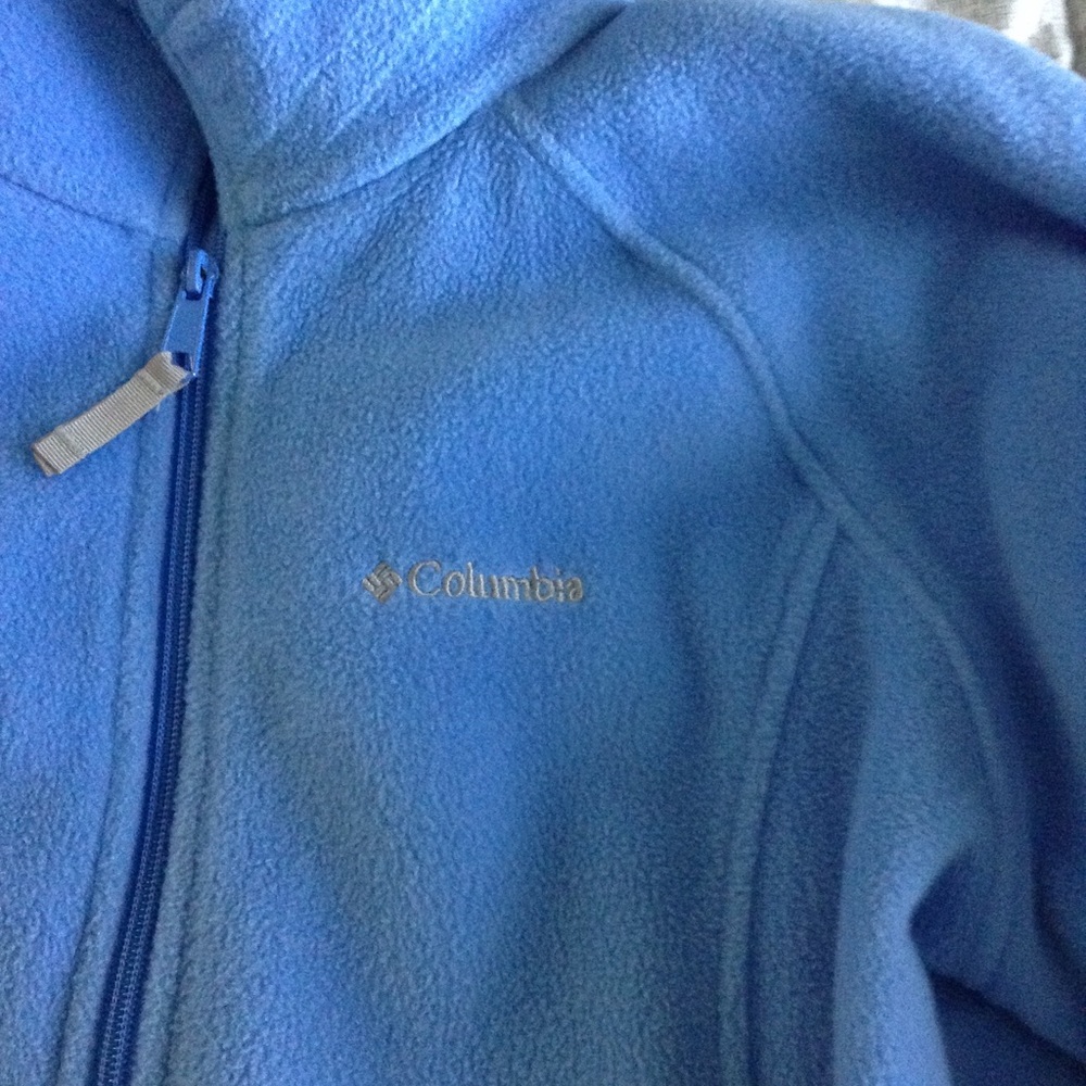 Columbia Light Blue lightweight fleece jacket